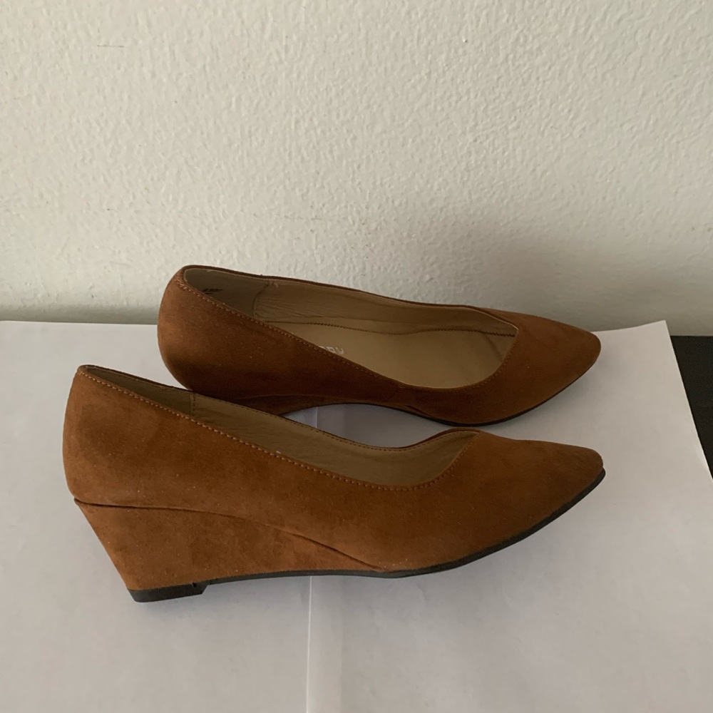 CL by Laundry Brown Suede Wedges